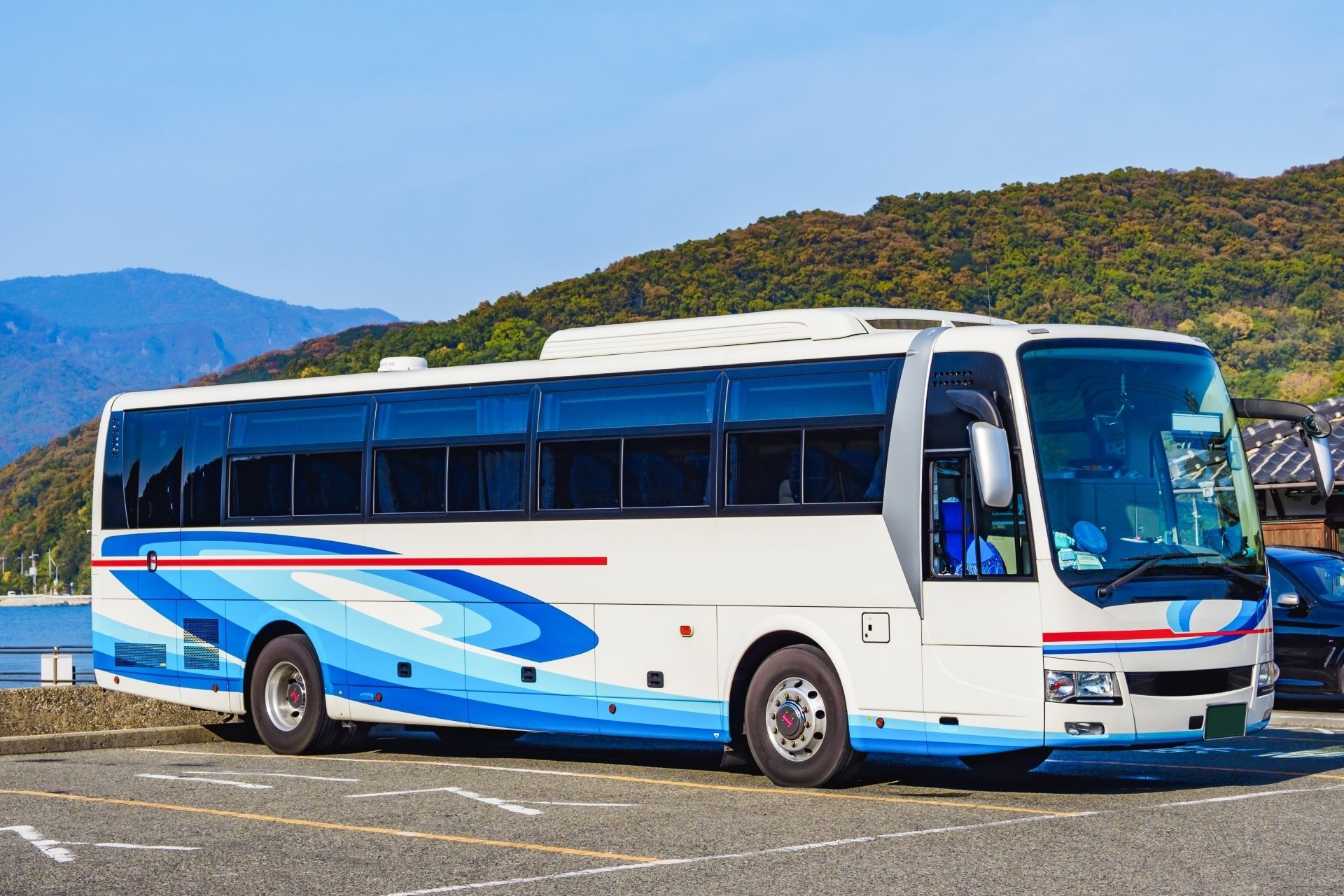 低コストで安心安全な従業員送迎を実現する「バスキャッチライト」